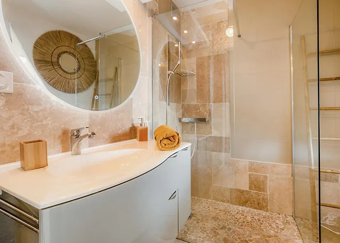 Boheme Heliopolis Sea View In The Cap Dagde Naturist Village شقة آجد