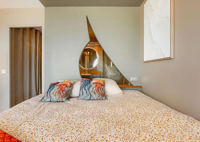 Boheme Heliopolis Sea View In The Cap Dagde Naturist Village *