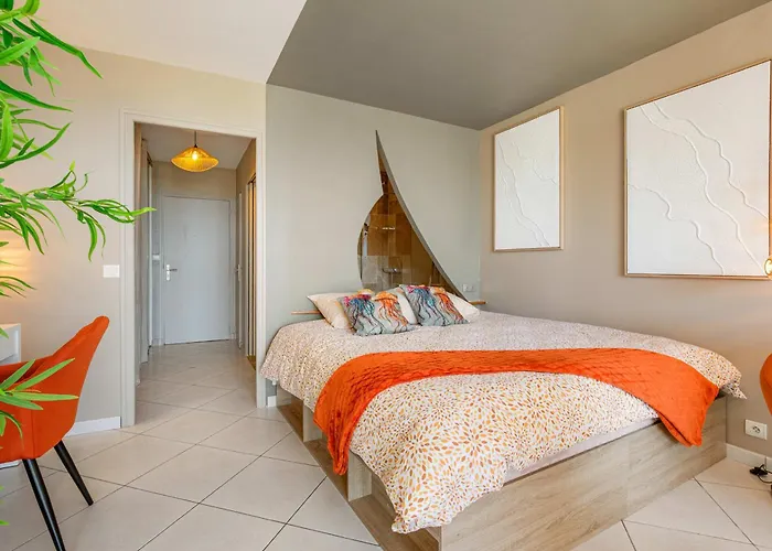 Boheme Heliopolis Sea View In The Cap Dagde Naturist Village شقة *