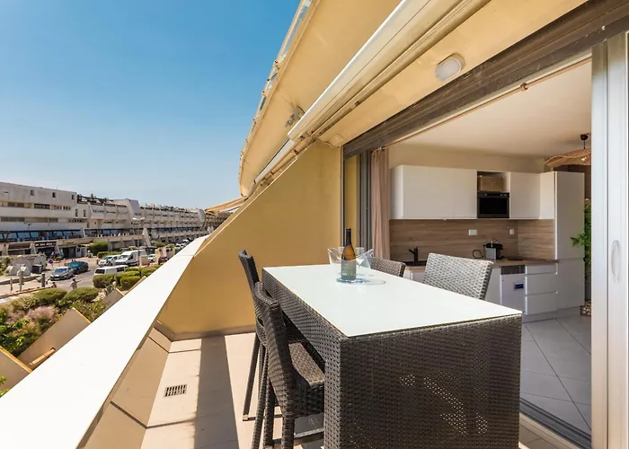 Boheme Heliopolis Sea View In The Cap Dagde Naturist Village شقة
